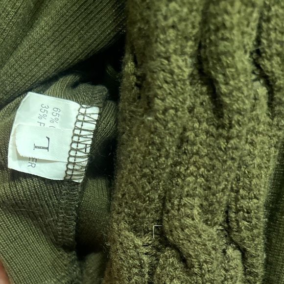 Vintage Green Knit Sweater with Buckle Detail - Size Large - Picture 4 of 5